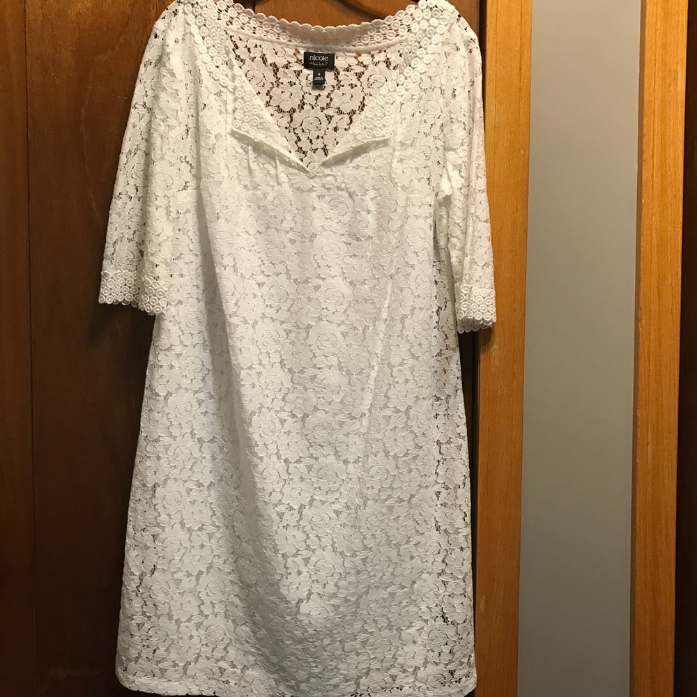 Never worn! Super cute lace dress